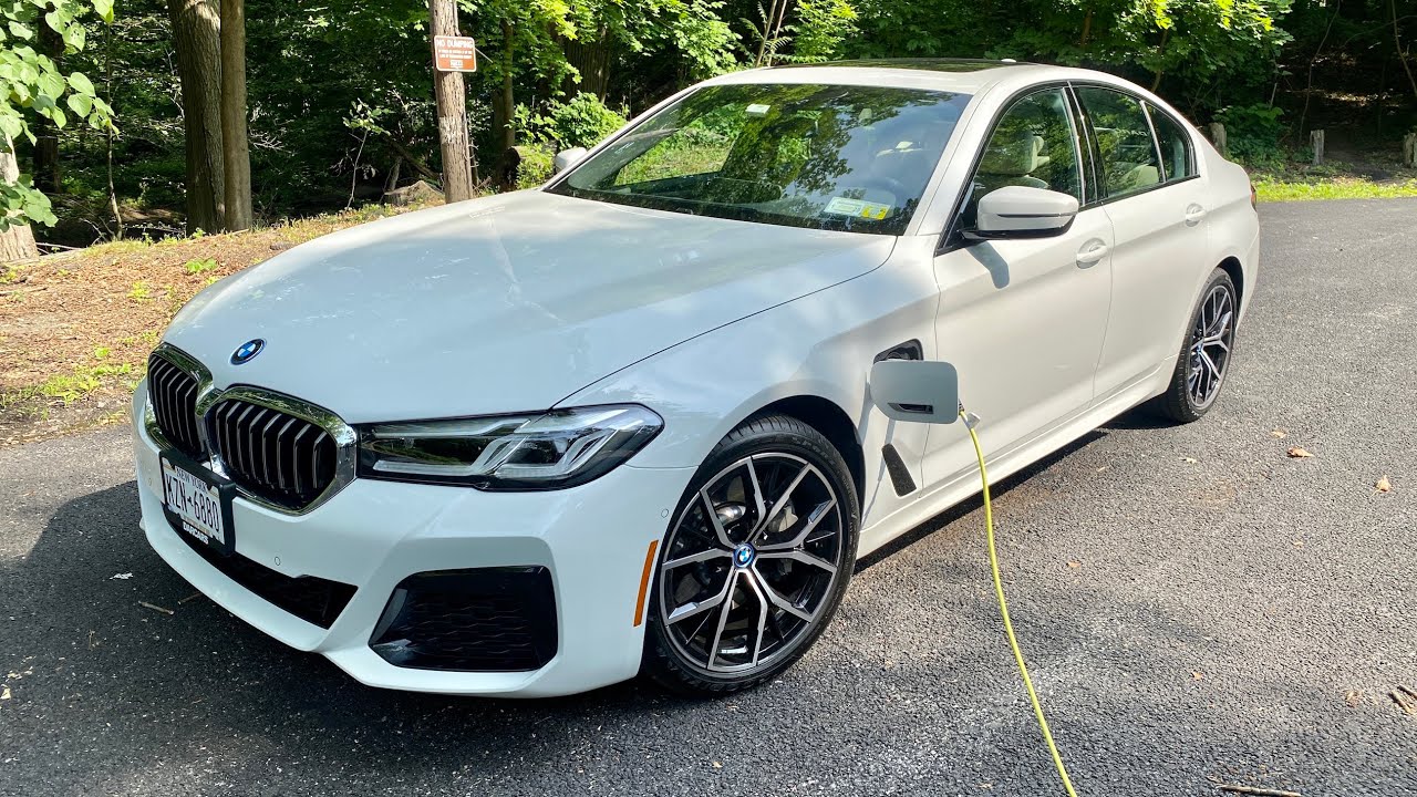 Обзор BMW 530E xDrive 2023 года | Выдающийся гибридный седан класса люкс