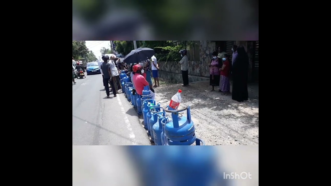 Negombo Gas Queue