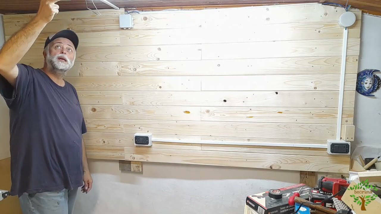 Parete porta attrezzi