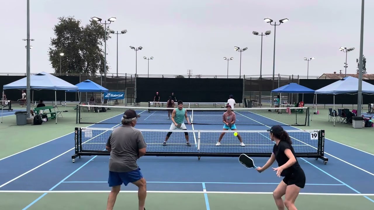 IPickle Mix 4.5 35+ (Mike Sosa & Christie Newcomb v Eddy/Esther) 07/13/25