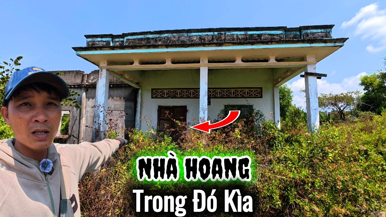 Ngôi nhà hoang ớn lạnh Chỉ dám đi ngang chớ Không ai dám vào