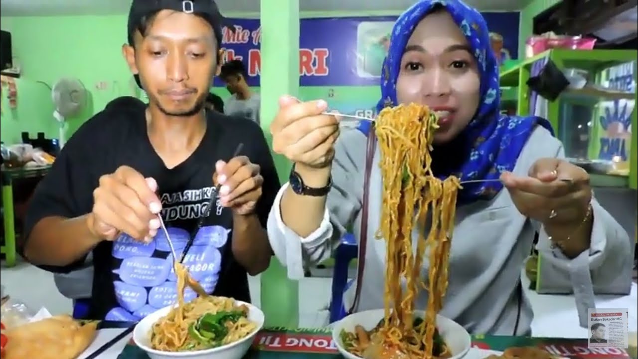 SEMANGKOK MIE AYAM BAKSO BIKIN KETAGIHAN,GURIH DI MULUT