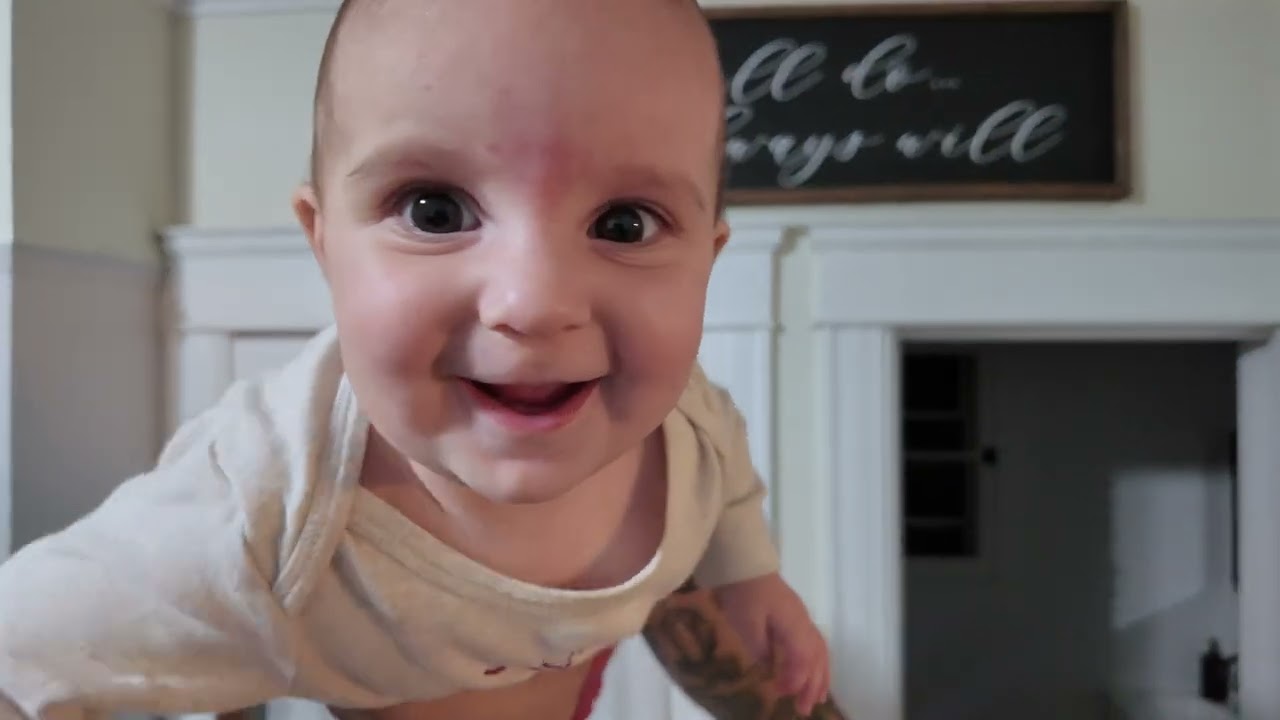 Little Aurora, the first year 2024-2025  FAMILY HOME VIDEOS