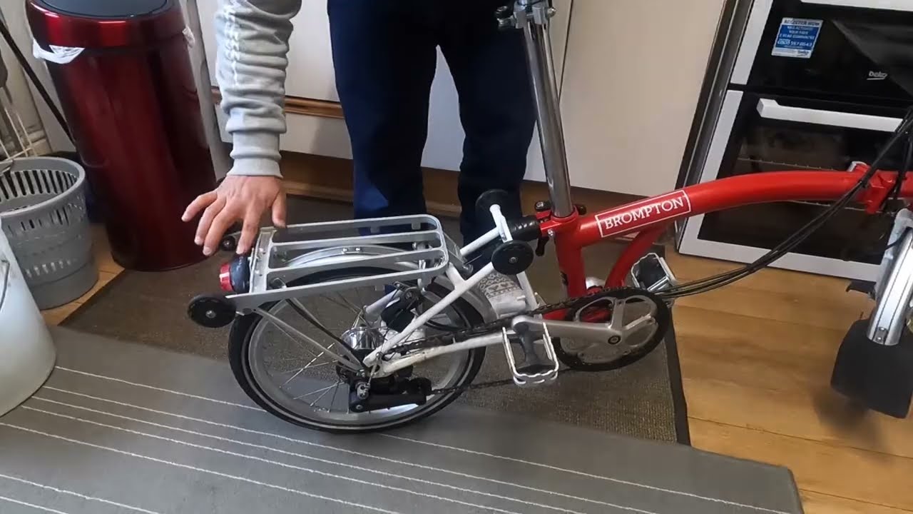 Moving Brompton dynamo light in to the Rack