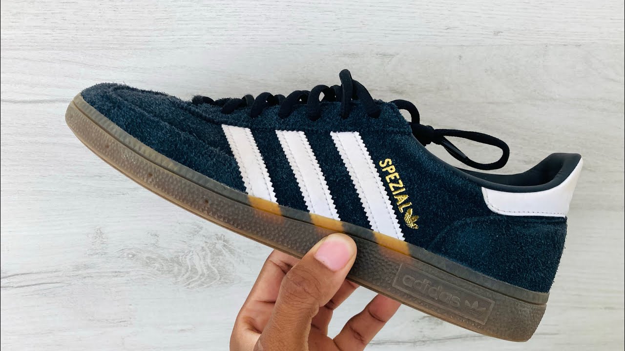 How to style Adidas Handball Spezial (in 180 seconds) | Men&rsquo;s basics