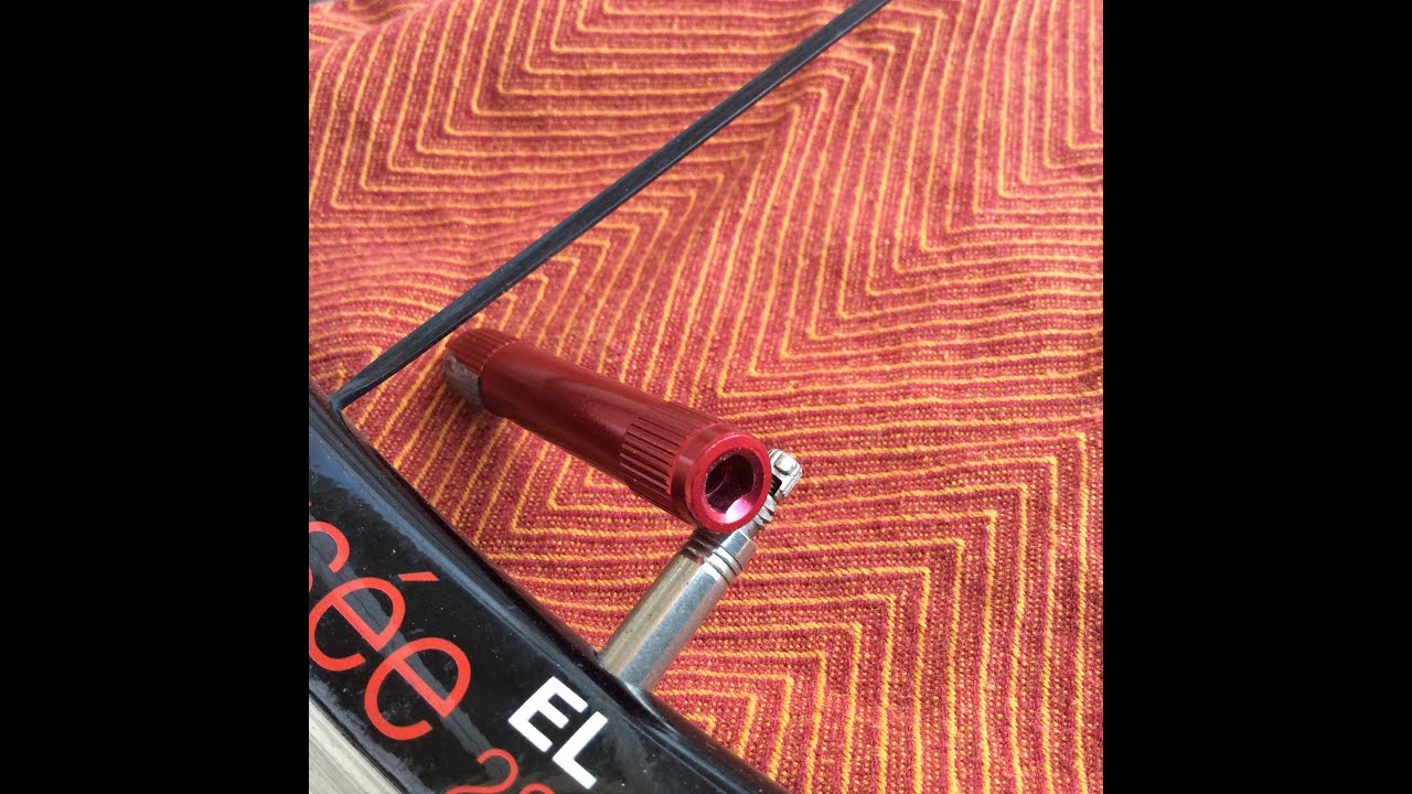 Adding Stan's Sealant to presta tubes