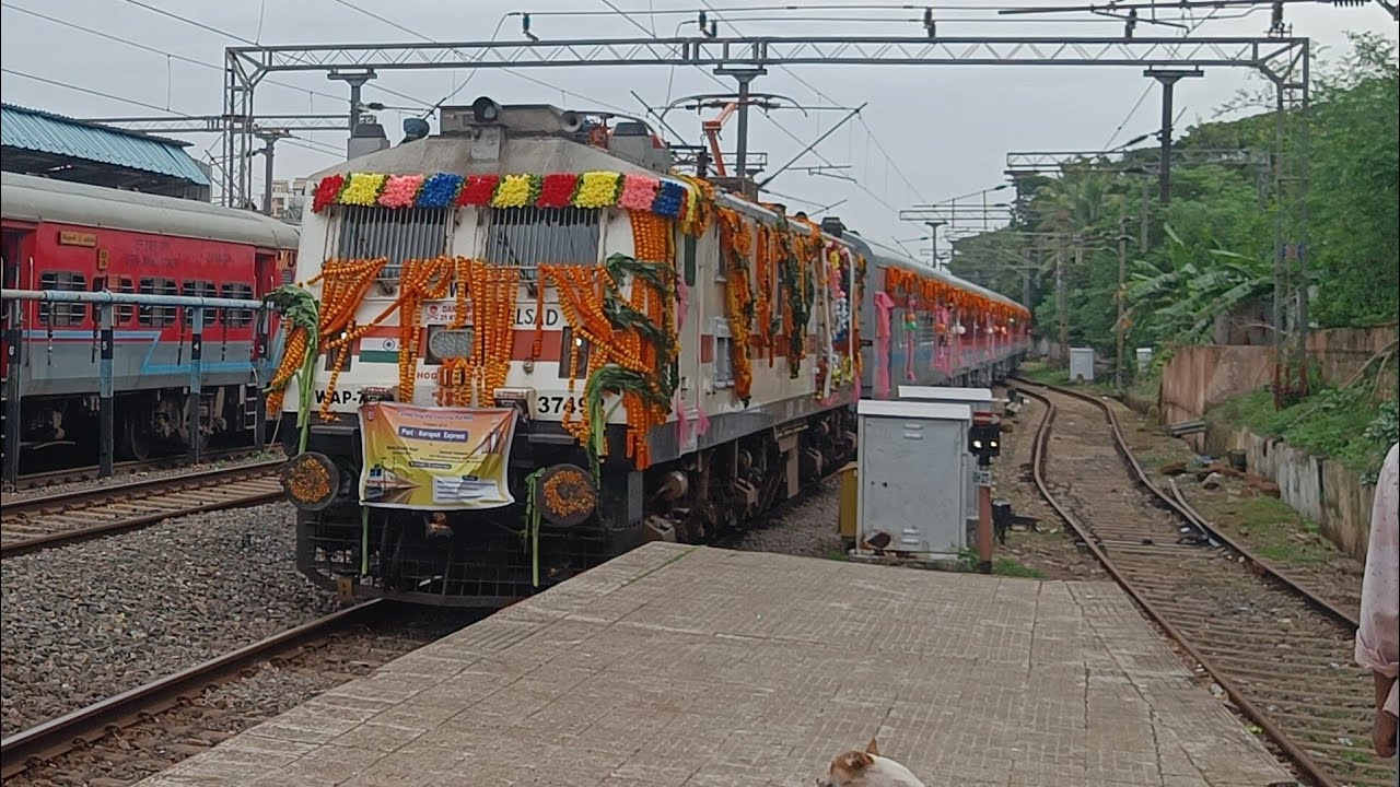 Exclusive FIRST INAUGURAL RUN of Puri&ndash;Koraput Express! Arrival & Departure at Bhubaneswar #videos 