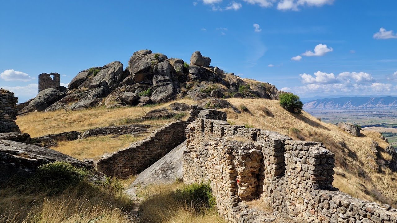 🇲🇰 Markovi Kuli Hike Prilep North-Macedonia @TravelwithHugoF #northmacedonia #balkantravel 