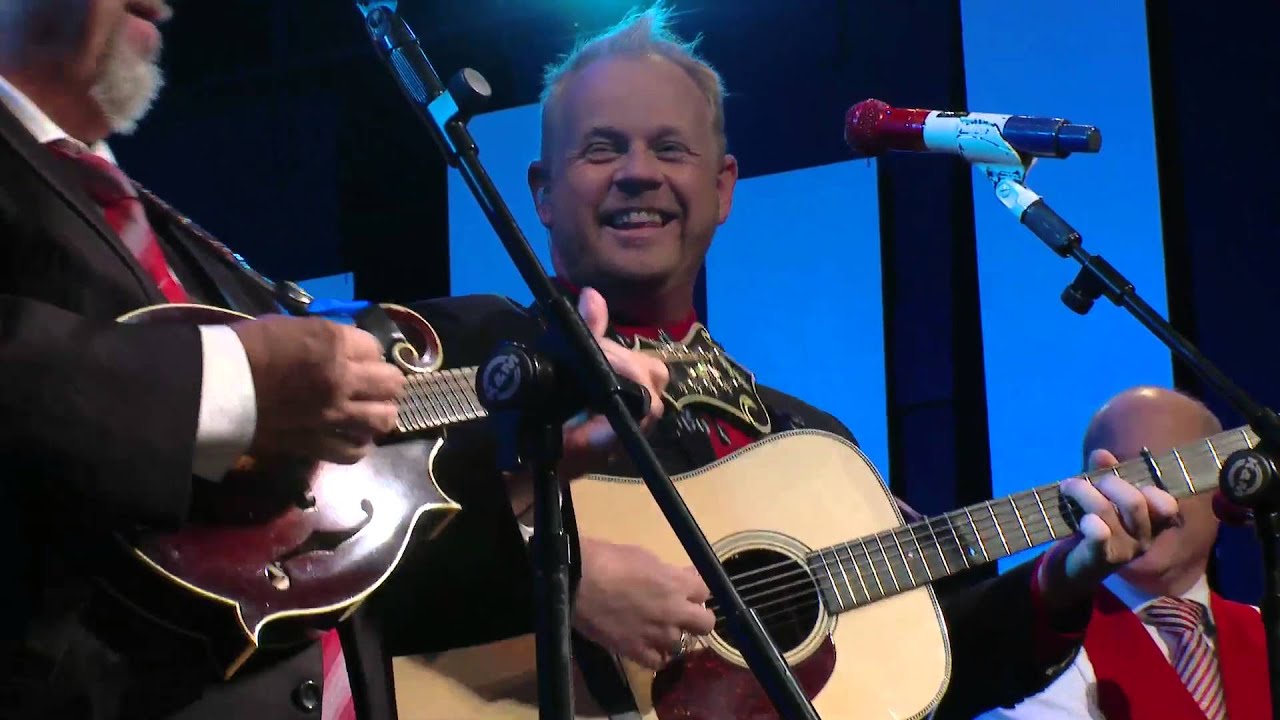 Dailey and Vincent - Christmas Time's A'Coming 2015