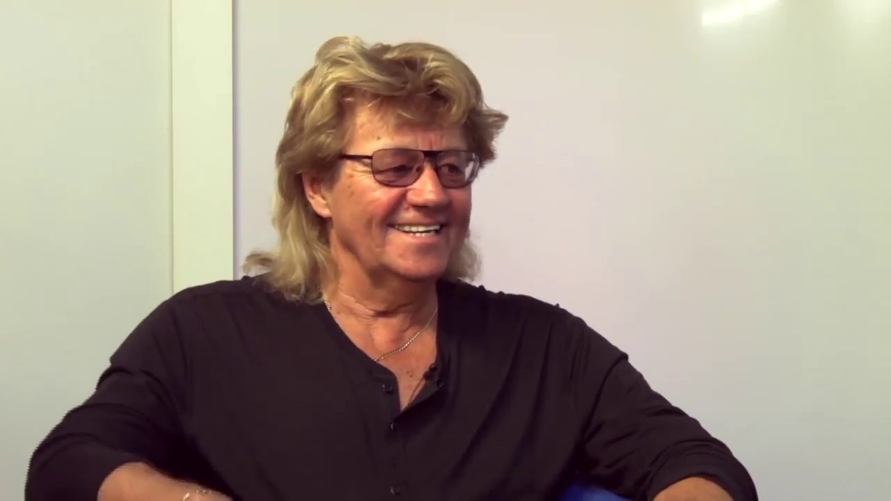 Bev Bevan - Life Stories with Des Tong