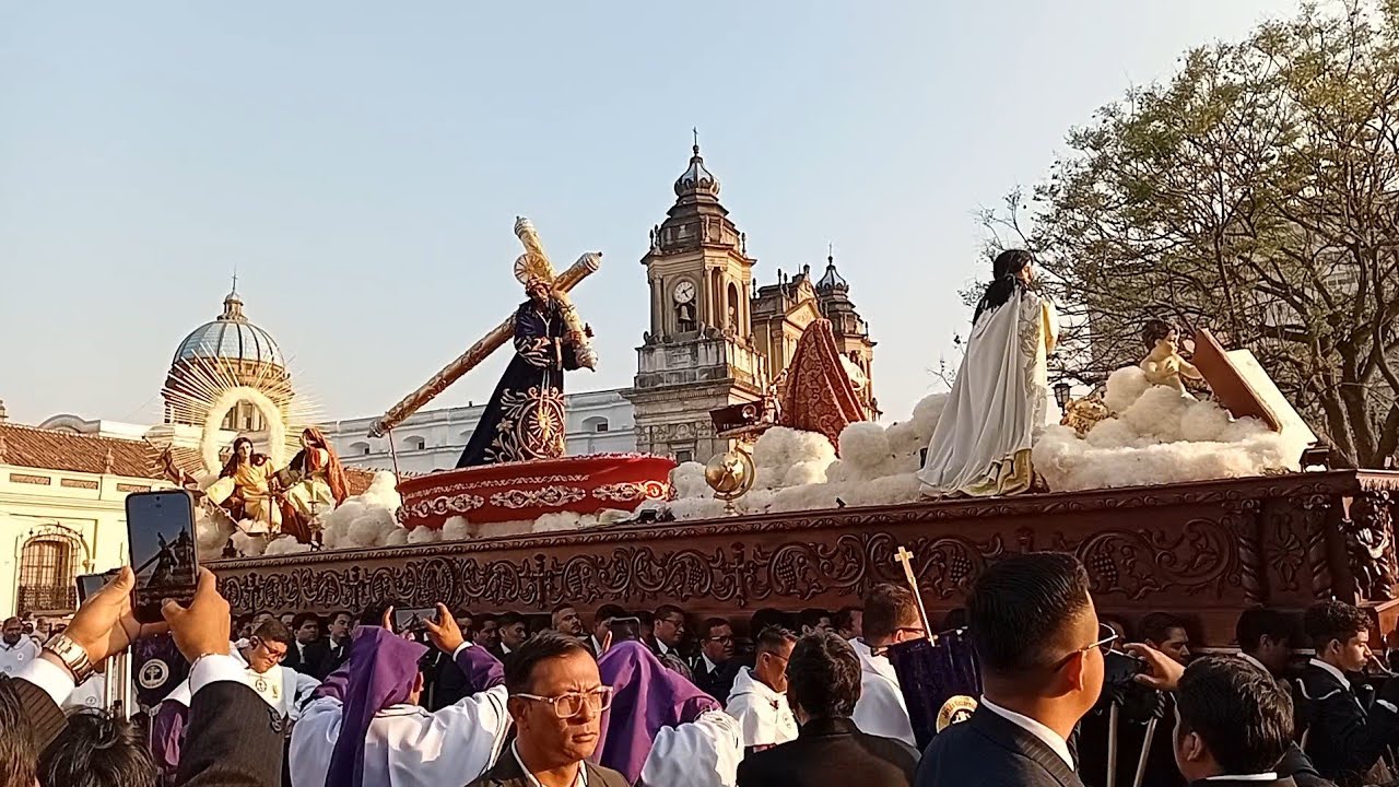 Procesión de Jesús Nazareno Redentor del Mundo