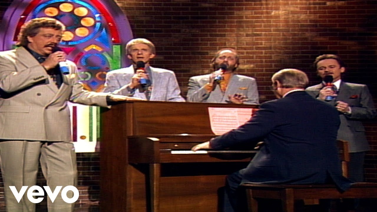 Bill & Gloria Gaither - Precious Memories [Live] ft. The Statler Brothers