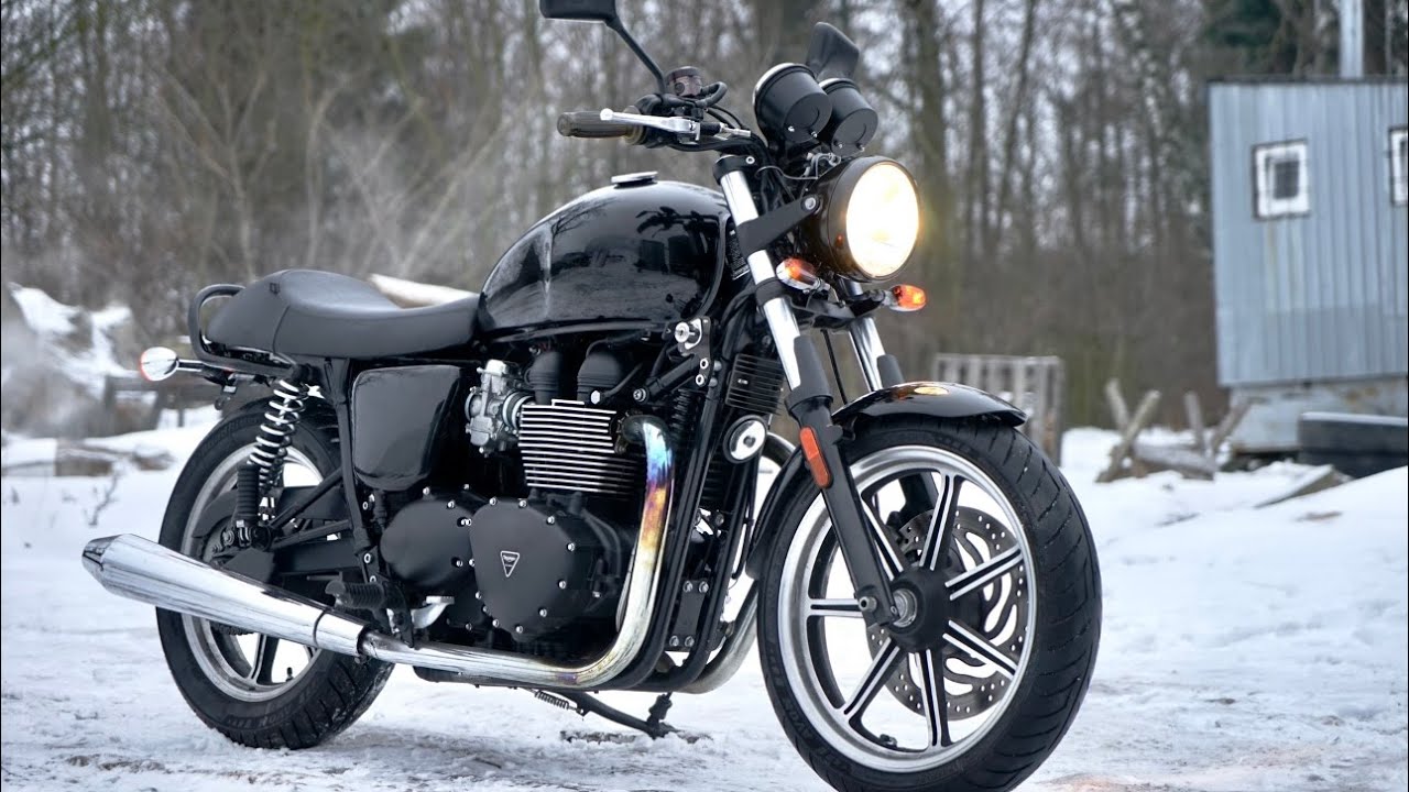 2014 Triumph Bonneville (Chrome-Black) | Fast Tour