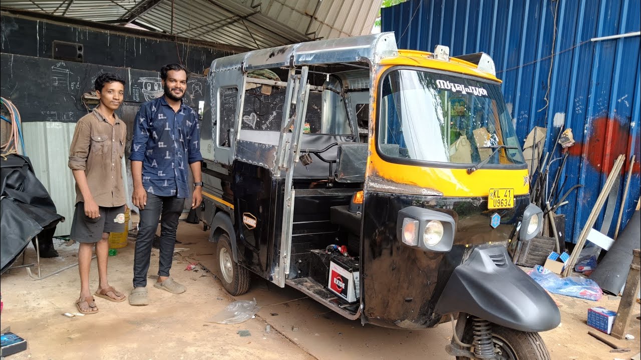 Autokaran സ്വരൺന്റെ വർക്ഷോപ്പിൽബോഡി വർക്ക് കഴിഞ്ഞ ഓട്ടോ 😍💥👍❤️@Autokaran