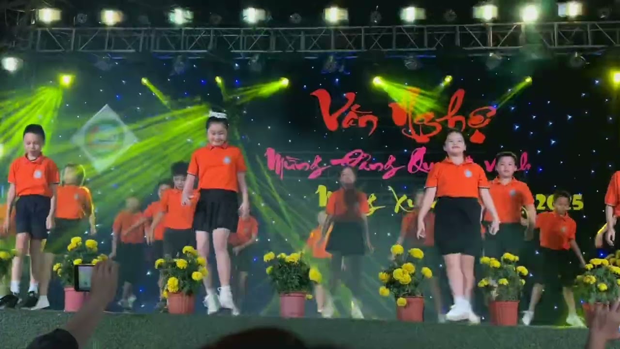 Nhảy On the Floor 2025
