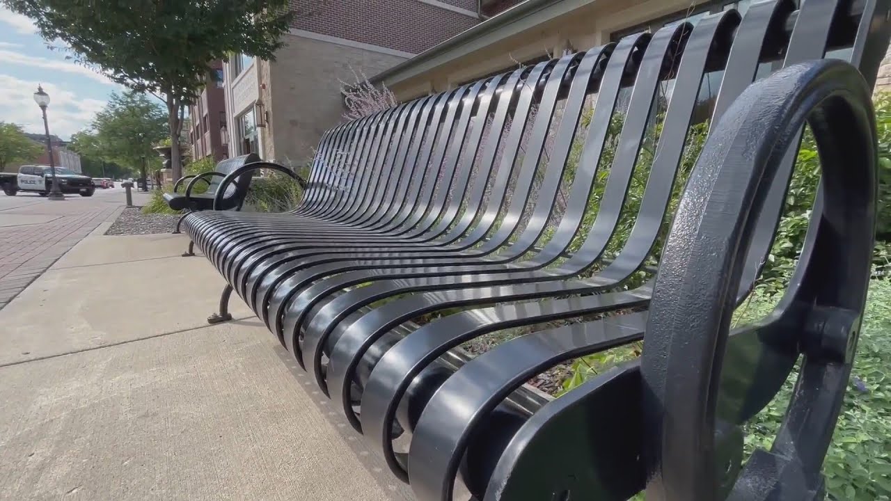 Arlington Heights considers criminalizing homelessness after woman sits on bench for too long