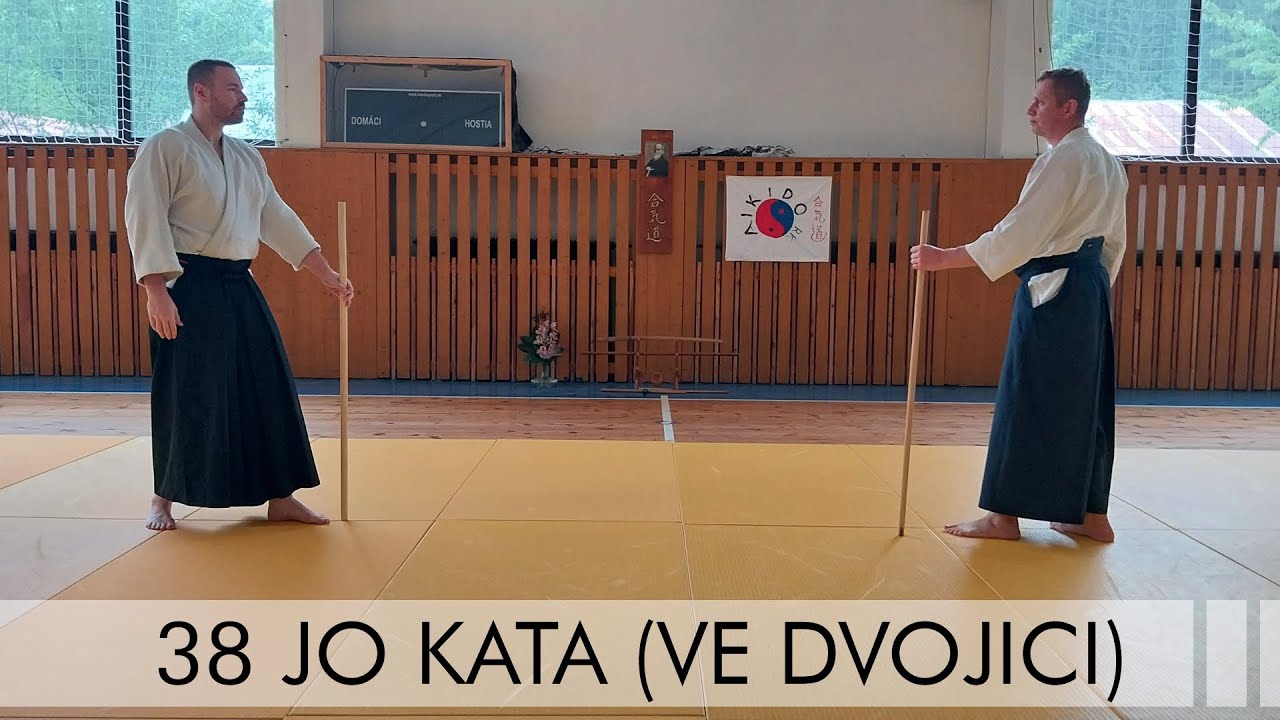 38 JO KATA VE DVOJICI (AIKIDO)