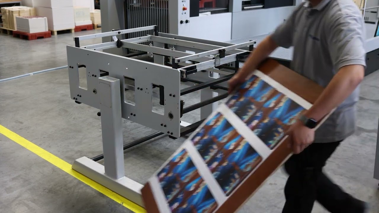 Easymatrix 106 CS - Pre Make Ready Table