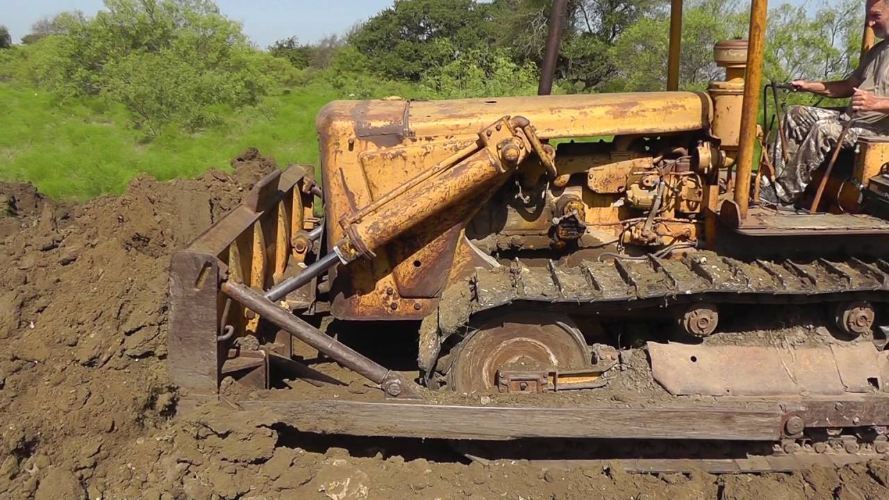 CAT D6 Pushing Dirt