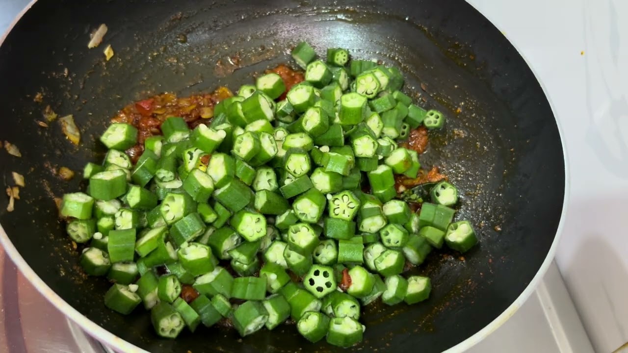 Lady Finger | Bhindi Fry | Easy Way To Make Lady Finger Recipe 