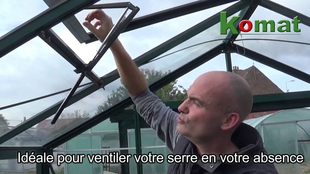 Ouverture automatique de lucarne pour serre en verre