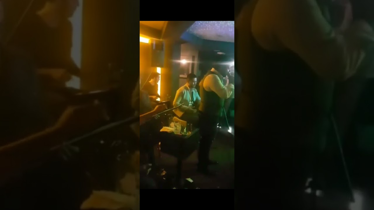 Uğur Karakuş Sahne (Bombaa)...☆☆
