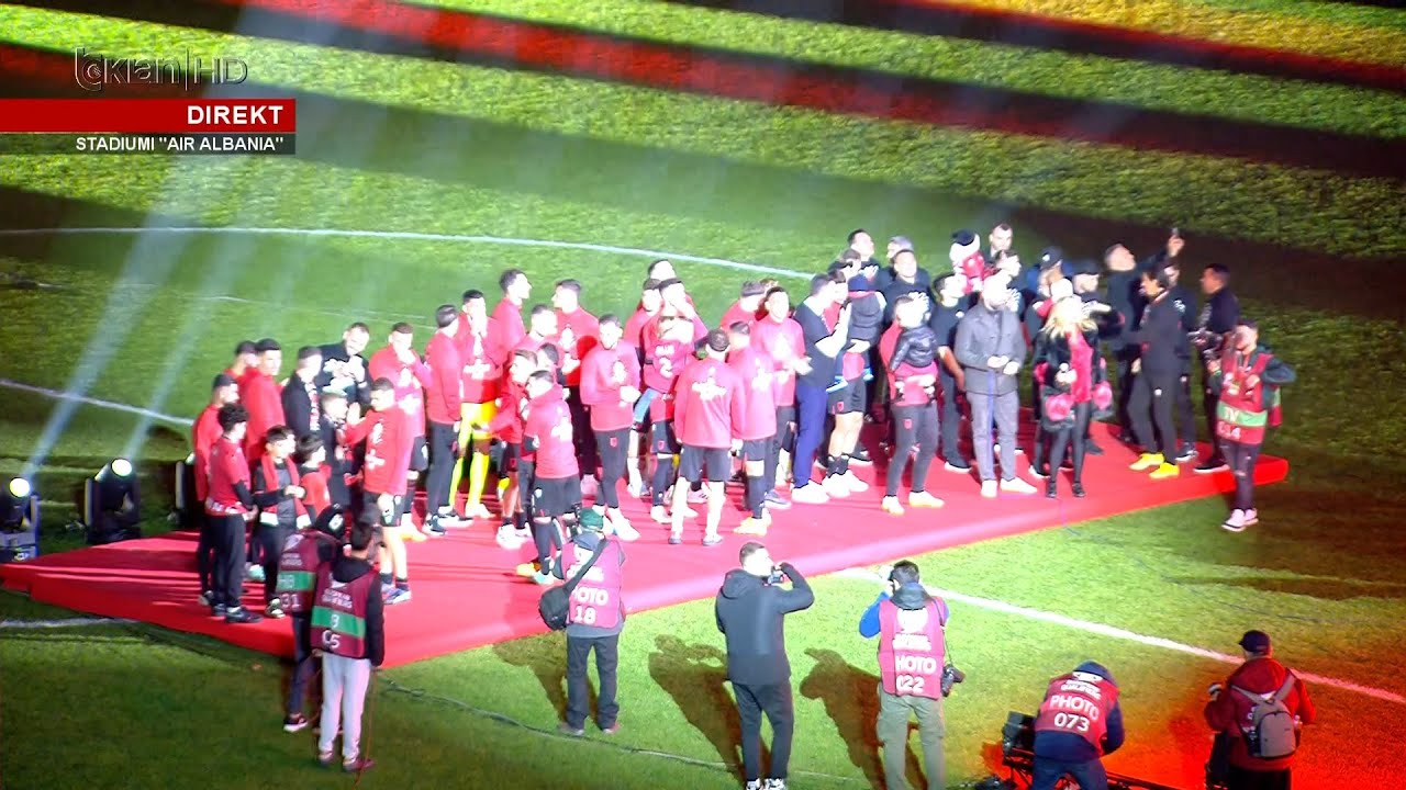 Shpërthen festa në stadiumin “Air Albania” për kualifikimin e Shqipërisë në Euro 2024