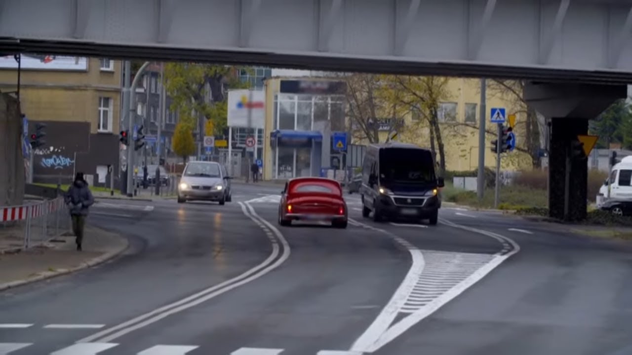 Odwiedziliśmy jedno z najdziwniejszych skrzyżowań w kraju! #Absurdy_Drogowe