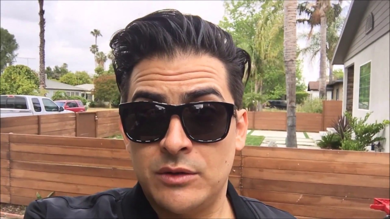 A Day in the Life of (this) V.A. 24hrs with Robbie Daymond - VLOG #2