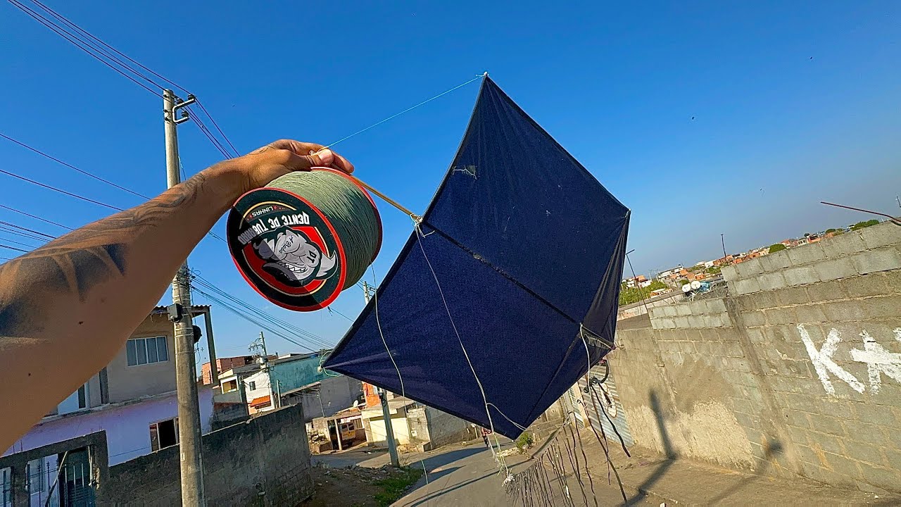 Uaau, Pipa Lat&atilde;o de 70cm Com Muita Rabiola, Corta e Fatia Pipa em 3, Muita divers&atilde;o nas F&eacute;rias