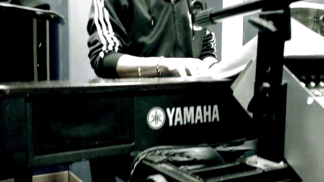 Bandazz Bossa in a jazzy dress Bastidores#1 (legendado br_en)
