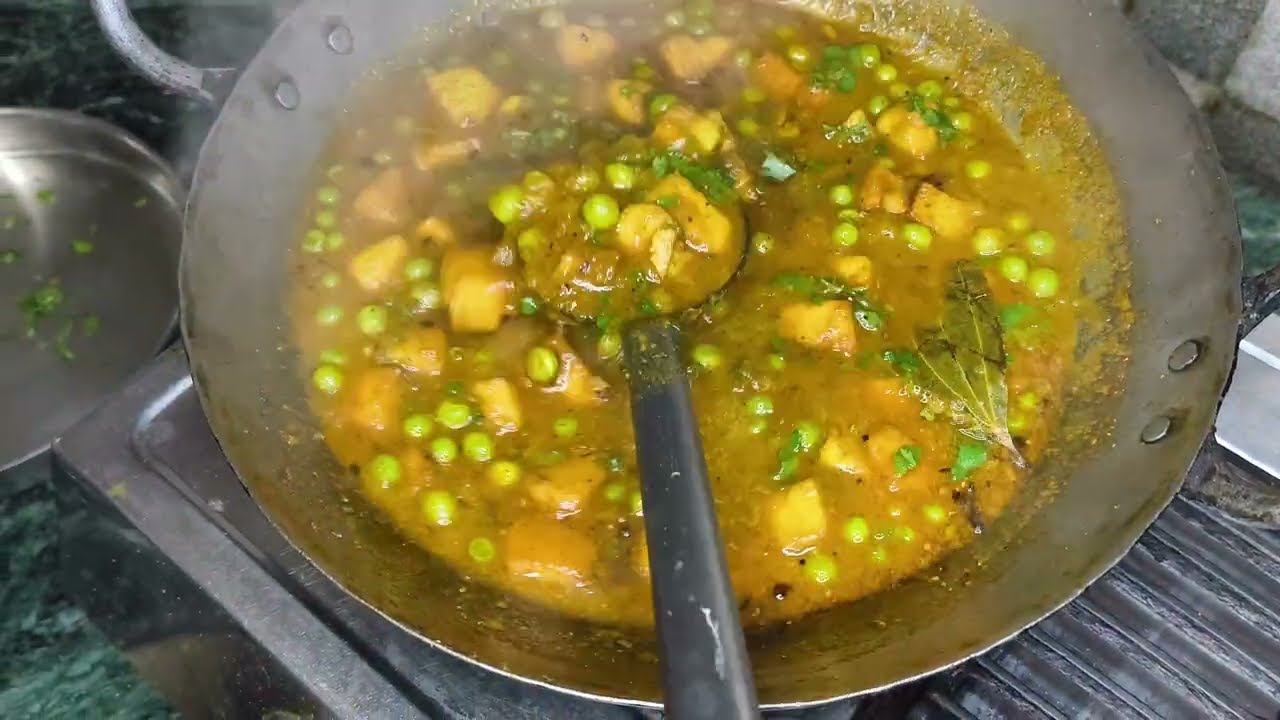 MUTTER PANEER #mutterpaneer#recipe#indianfood#cooking#easyrecipe#homemade#food#tasty#spicy#sabji 