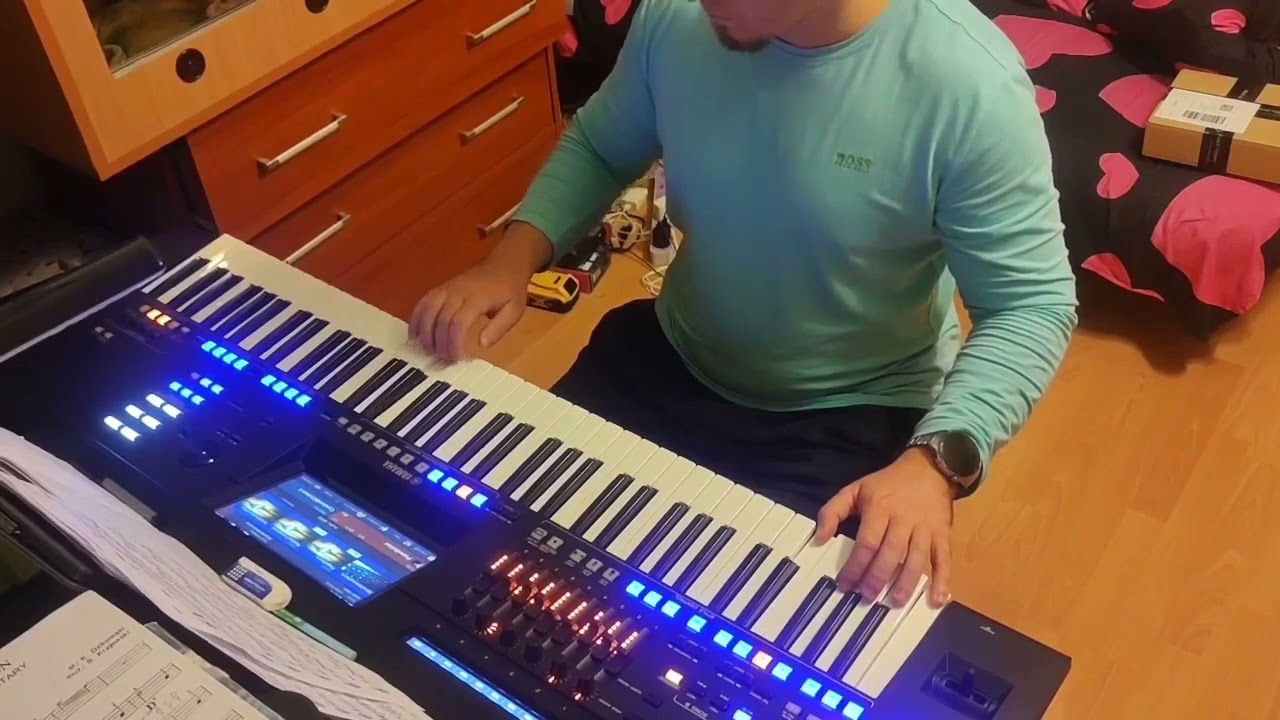 P. Czajkowski - Swan lake / Jezioro łabędzie (cover) yamaha genos 2