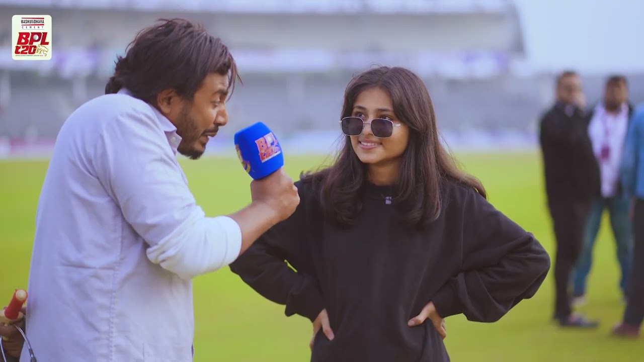 Fans&rsquo; love is the heartbeat of cricket ❤️🏏 The Fan of the Match receives a special gift from Nasum.