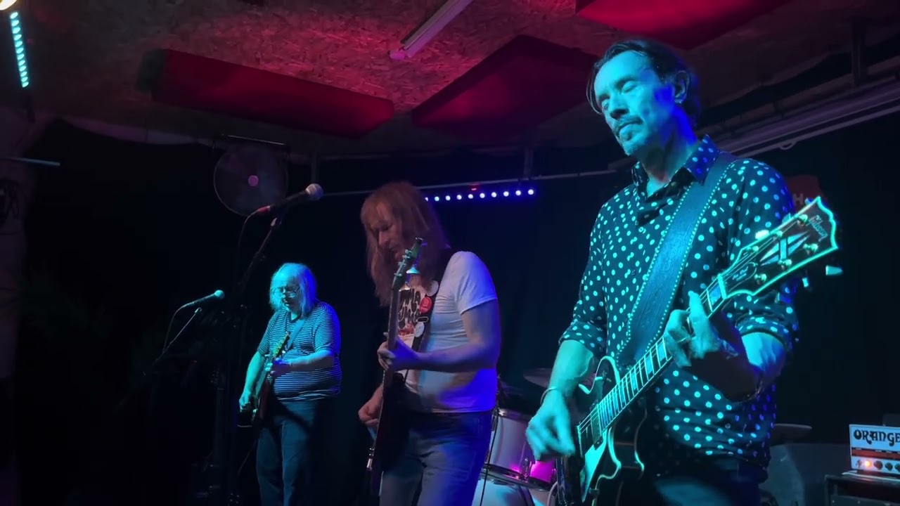 THE BEVIS FROND LIVE IN LEEDS 2023......JOHNNY KWANGO.