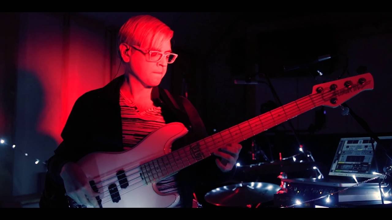 EVAN MARIEN // EMAR - METEOR // BassTheWorld.com