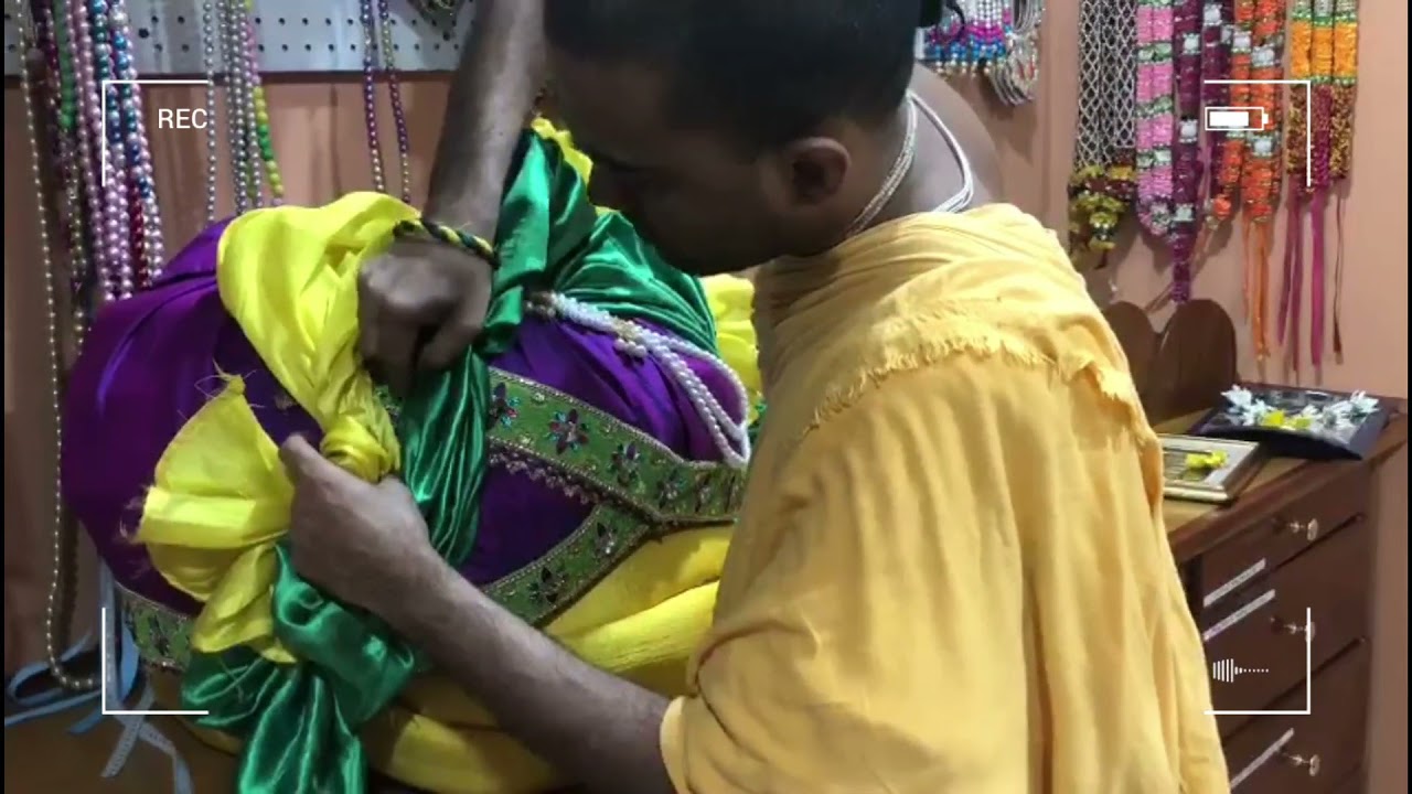 Sri Sri Jagannath, Baladev & Subhadra Maya's Live Turban Tutorial-1 ISKCON of Central New Jersey USA