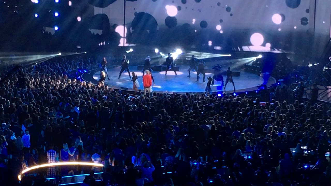 Justin Bieber - Company @ iHeartRadio Music Awards 2016 Los Angeles Live