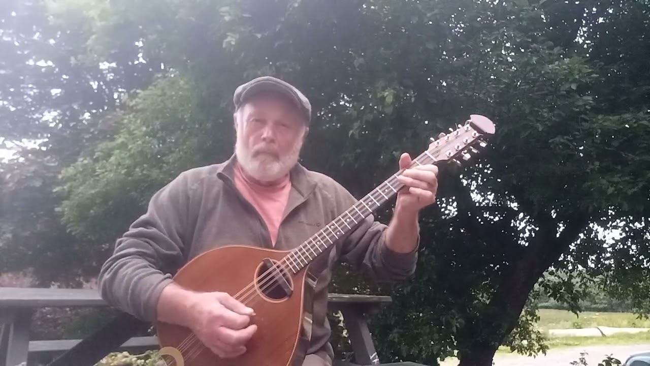 The Sleeping Tune, played by Dagger Gordon