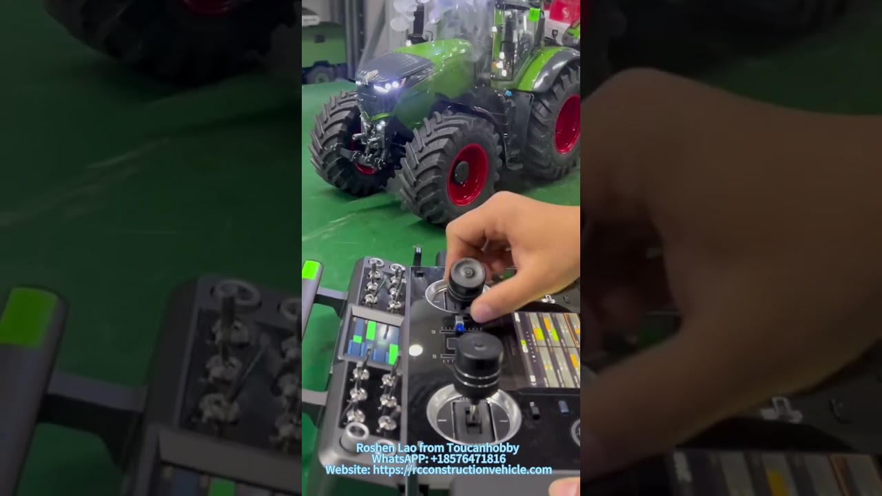 The LESU 4x4 1050 1/14 Hydraulic RC Tractor is undergoing its pre-shipment smoke test! 💨#LESU
