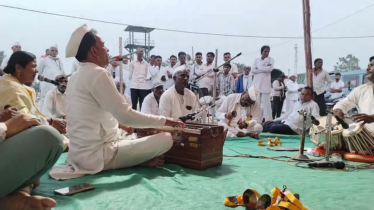 उत्कृष्ट असे गायन महिला कलाकारांच....