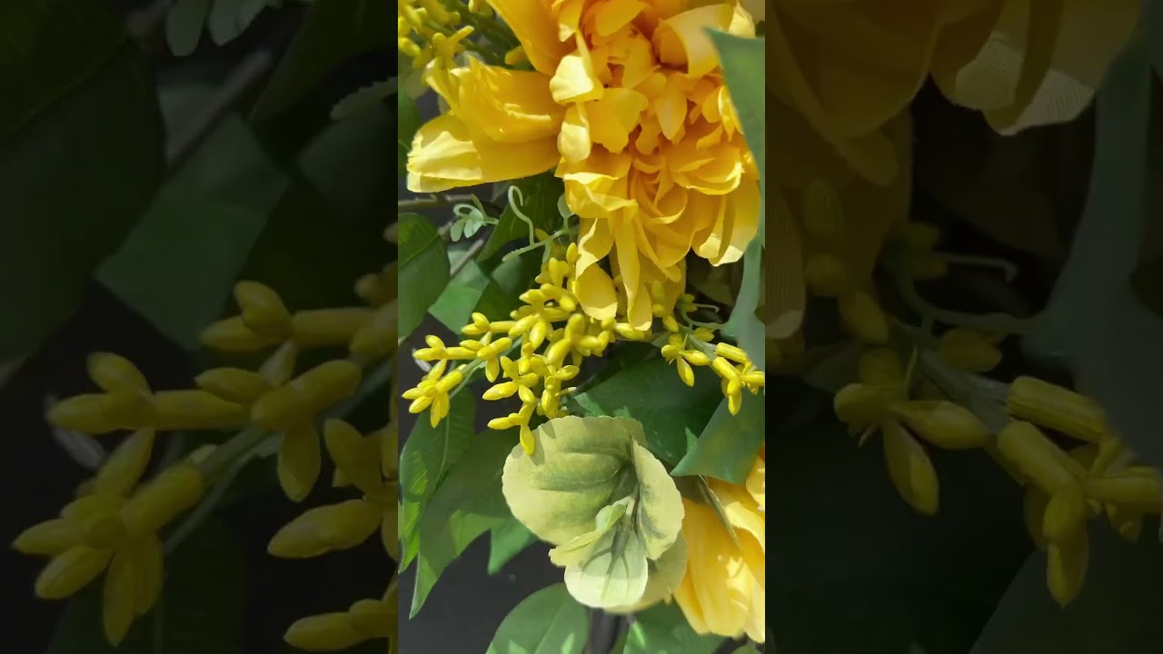 Custom yellow dahlia wreath for the spring and summer season! #wreathmaker #wreath #springwreath