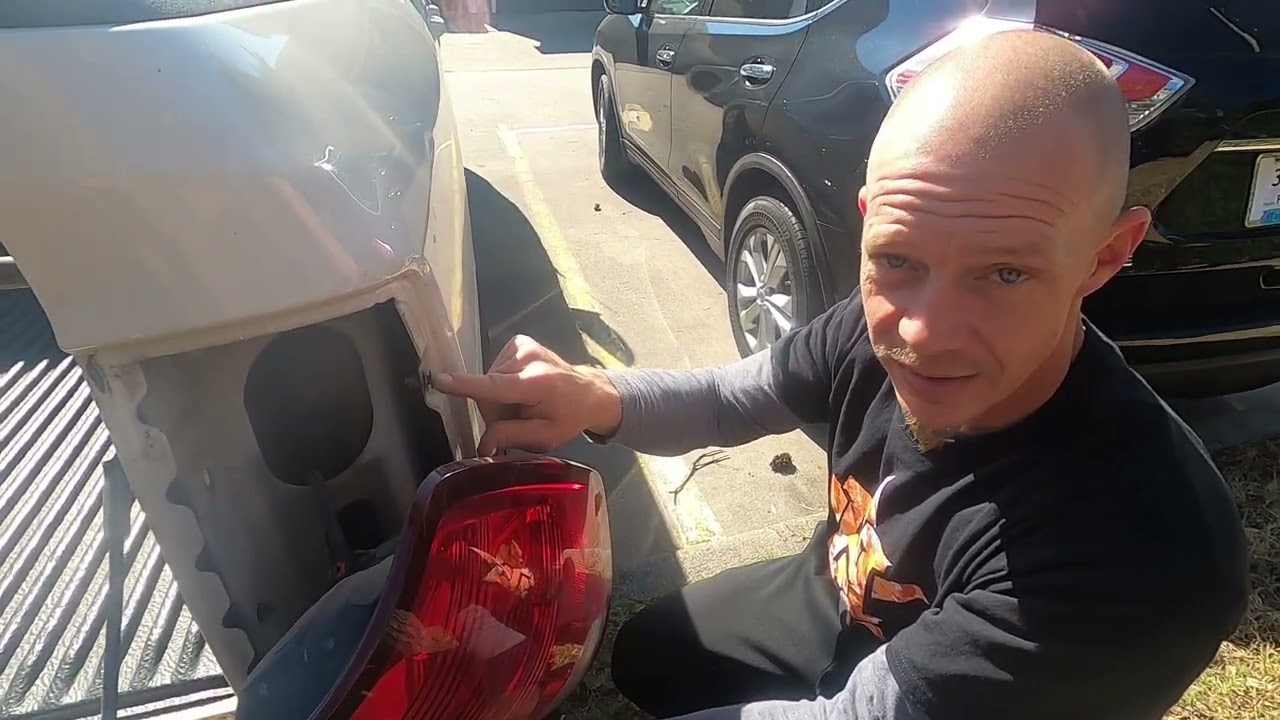 2009 Ram Taillight Removal