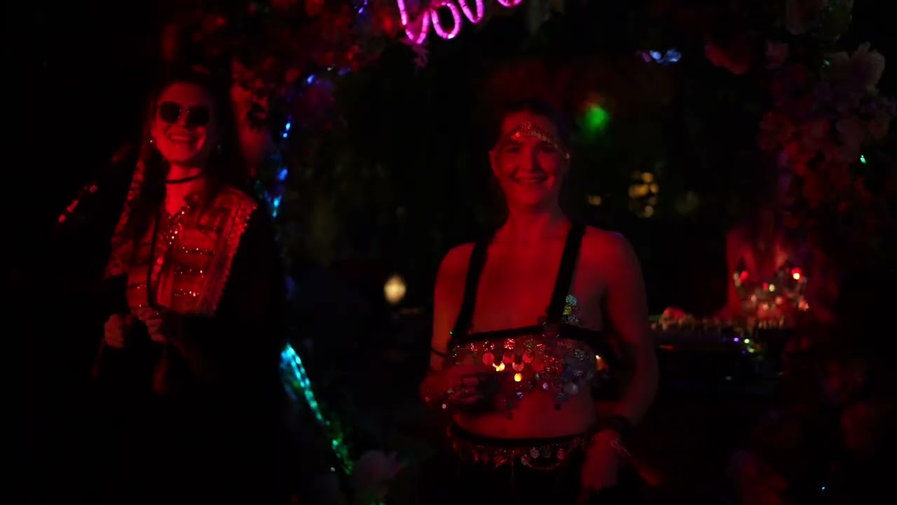 Hex and Honey Music, Live Performance at Heal Play Love, Zurich