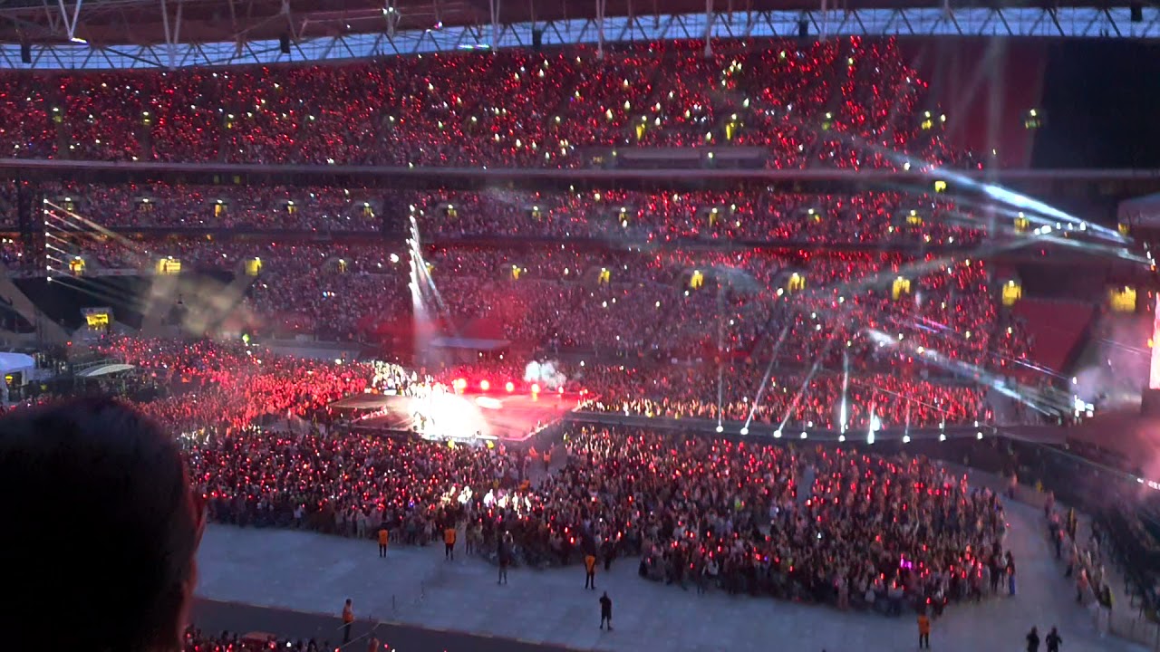 BTS LIVE - Wembley Stadium - June 2nd - Mic Drop