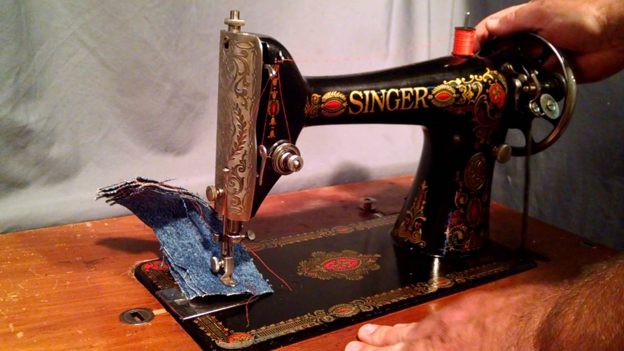 Serviced Antique 1922 Singer 66 Red Eye Treadle Sewing Machine Upgraded Side Clamping Foot G9512666