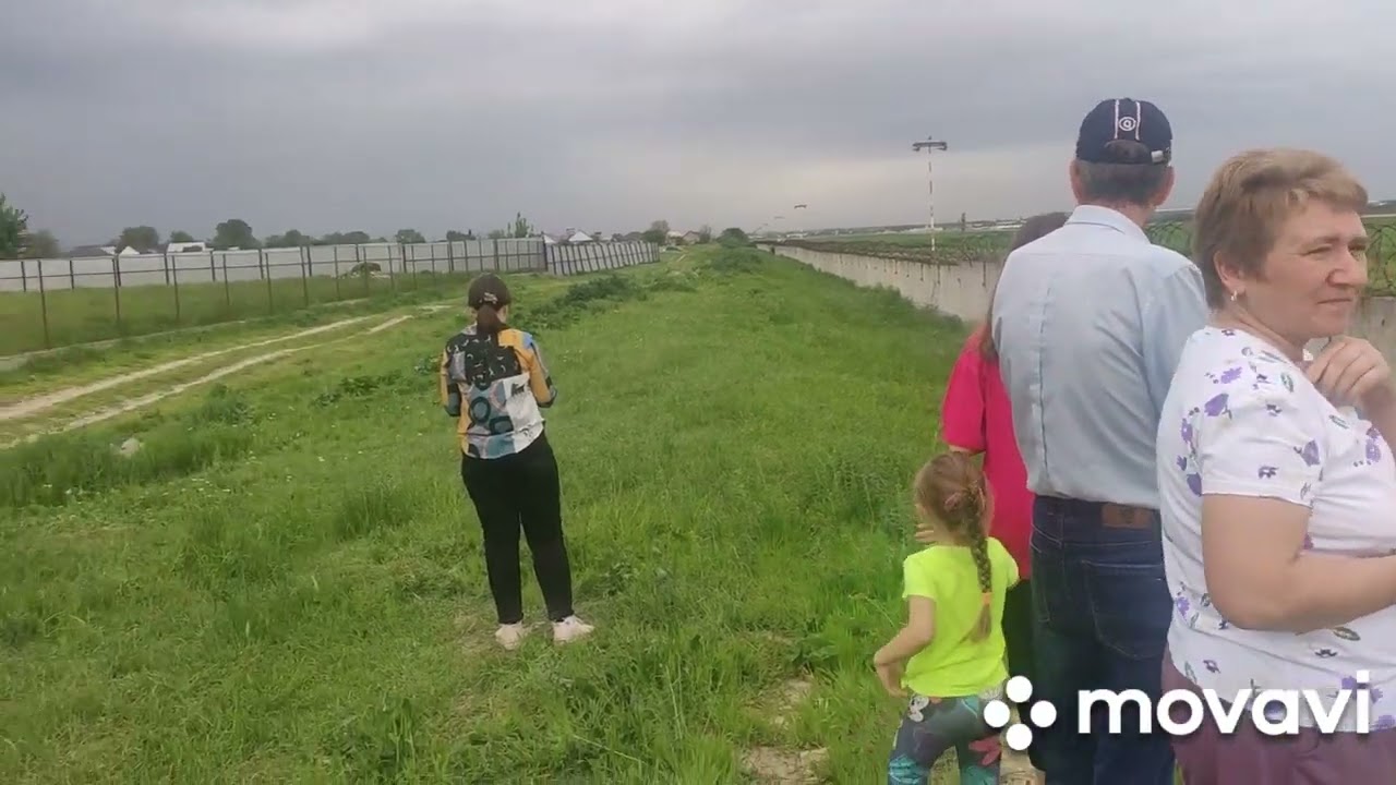 Алматинский аэропорт ,взлетная полоса,взлет и посадка.