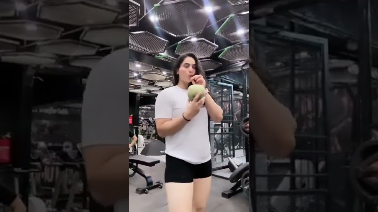 Coconut Water During Workout 🥥 💦 💪🏻🔥 | FITNESS MOTIVATION | #shorts #fitness #workout