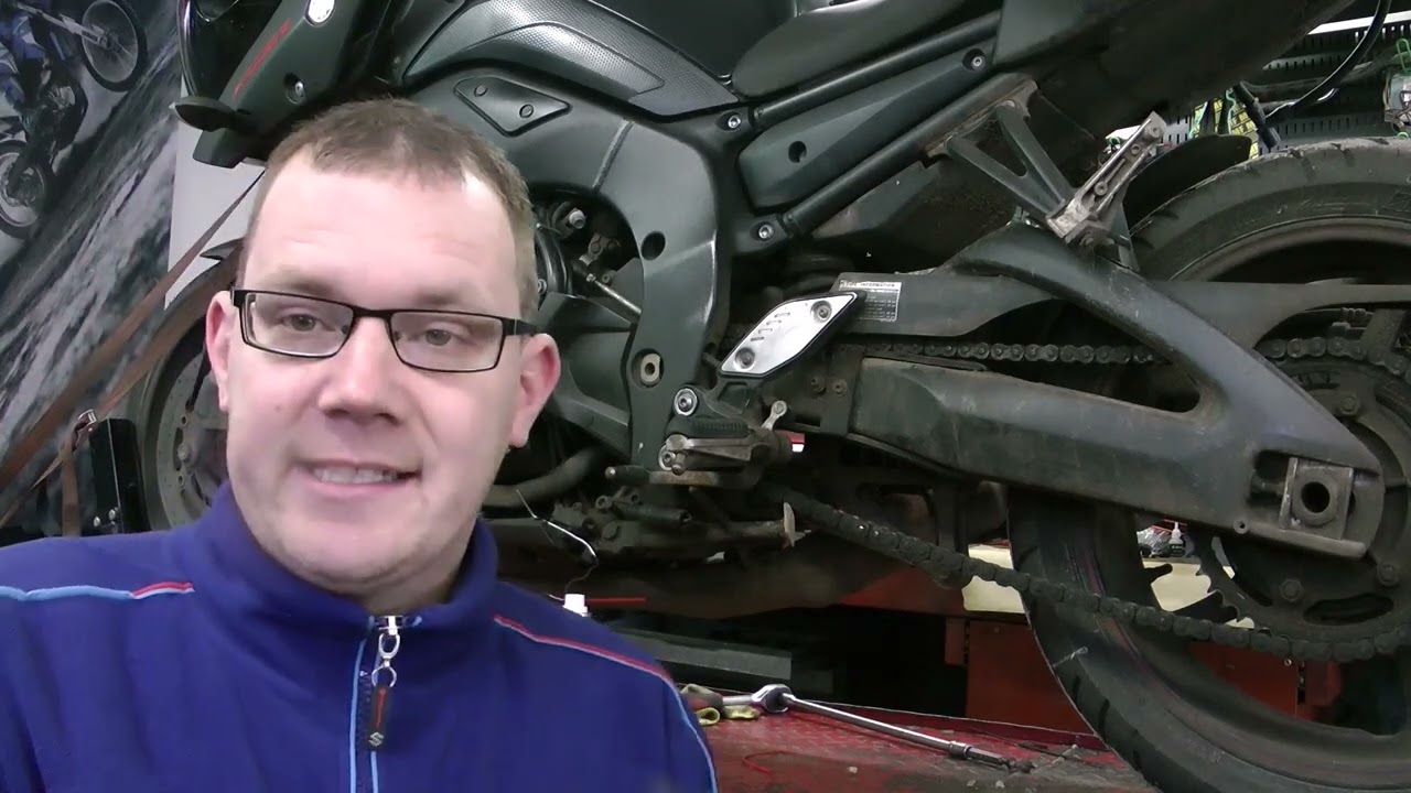Замена свечей зажигания Yamaha fz8 и диагностика пропусков зажигания EP1 Motorcycle Repair Torbay...