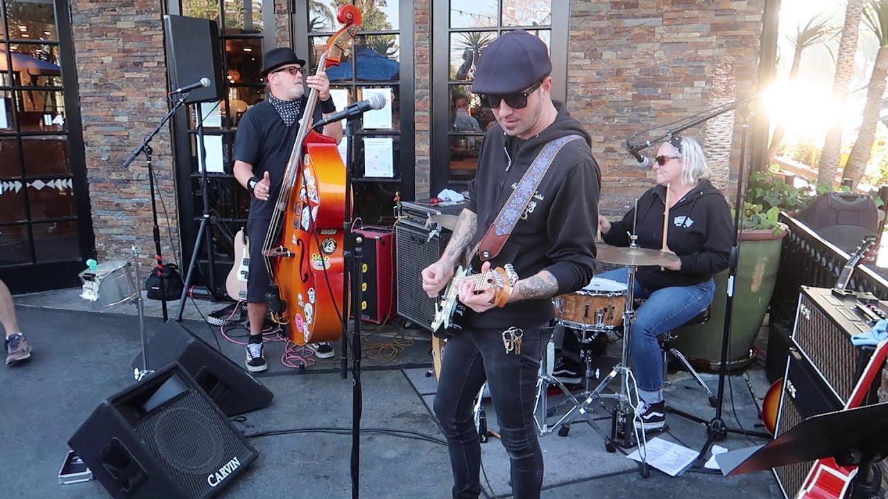 Bonneville 7 (LIVE HD) / Guitars & Cadillacs (Dwight Yoakam) / Coyote Grill / Carlsbad, CA  2/7/21